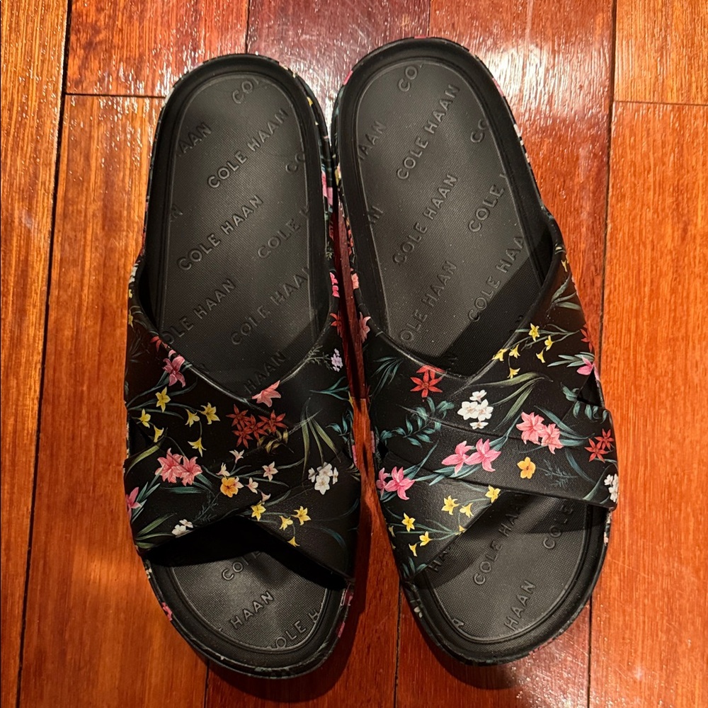 Cole Haan Women's Black Floral Slide Sandals